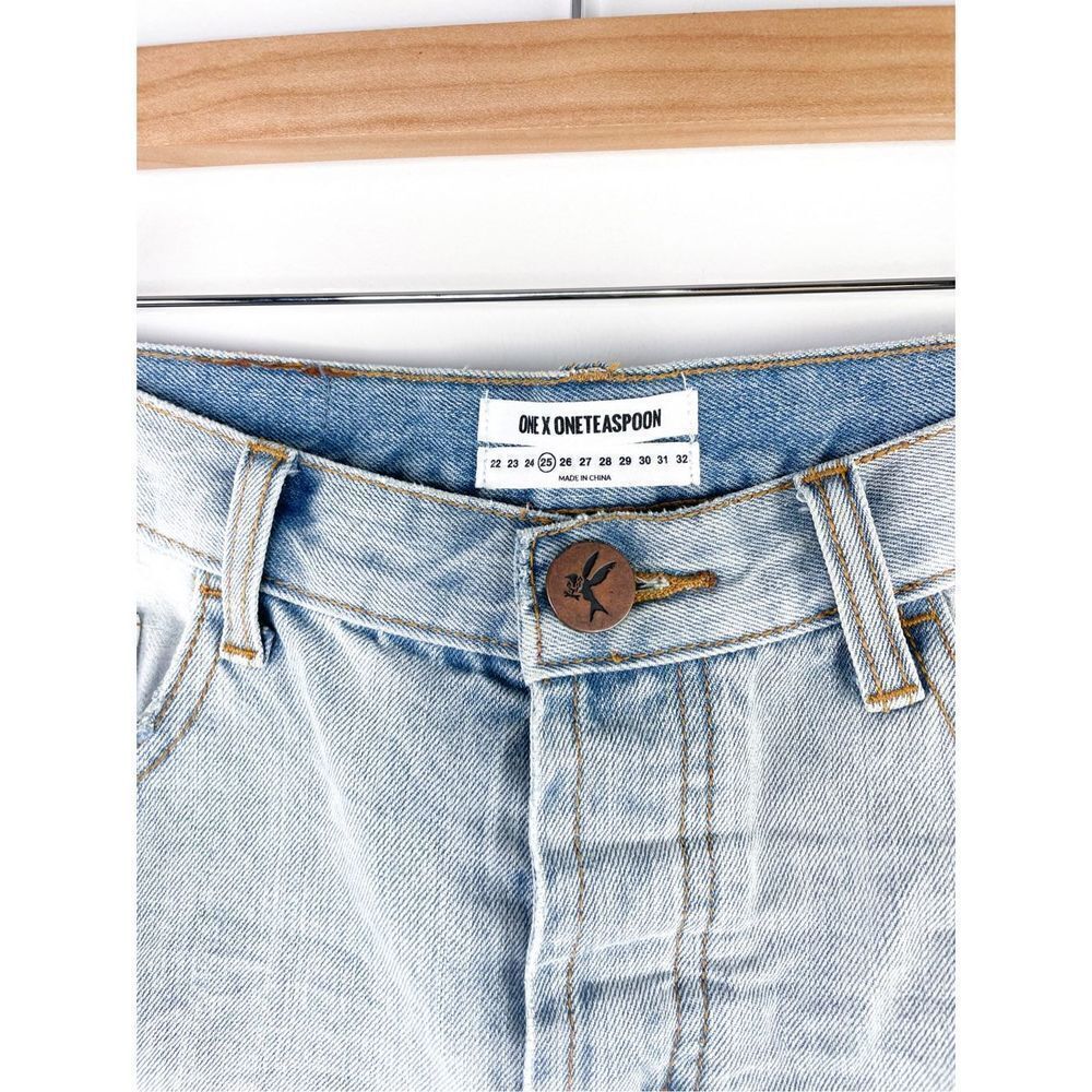 FP One x One Teaspoon Women's Jean Shorts Florence Charger Denim Distressed Shor - Picture 4 of 14